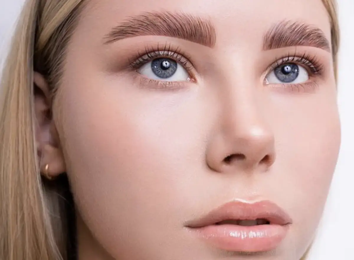 Produkty do laminacji rzęs. Z czego korzysta stylistka?