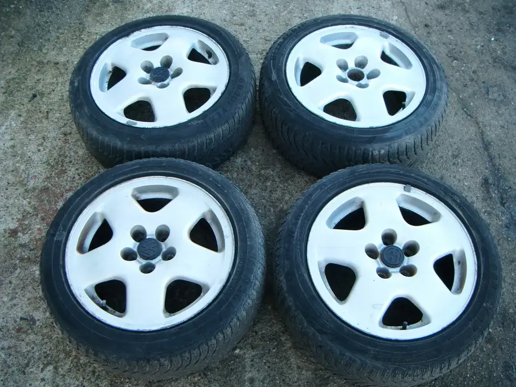 Jakie felgi do Polo 9N wybrać? Porady, wymiary i najlepsze opcje dla Twojego auta