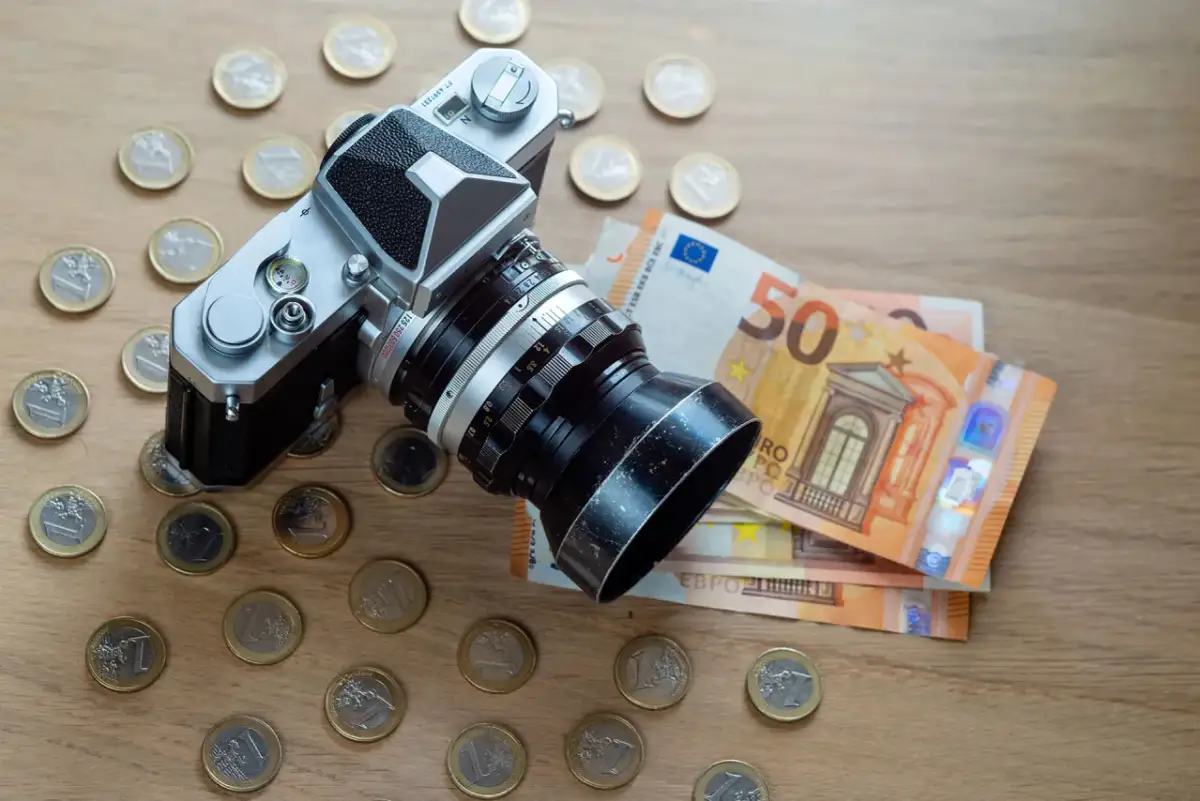 Ile można zarobić na zdjęciach stockowych? Zaskakujące fakty i strategie