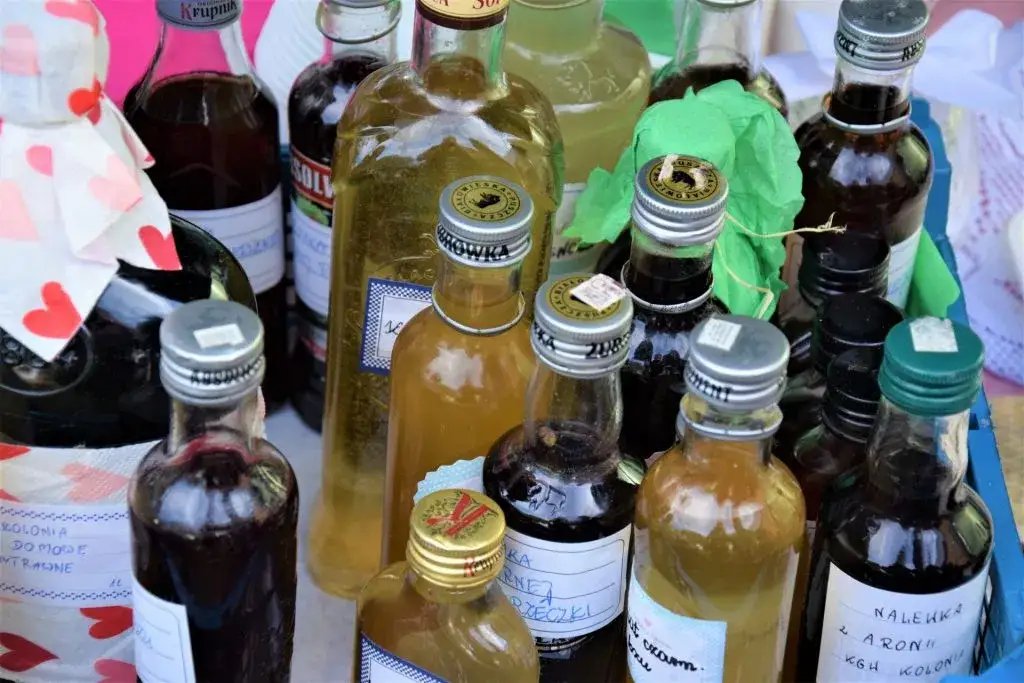 Gdzie kupić nalewki kaszubskie? Odkryj najlepsze oferty online
