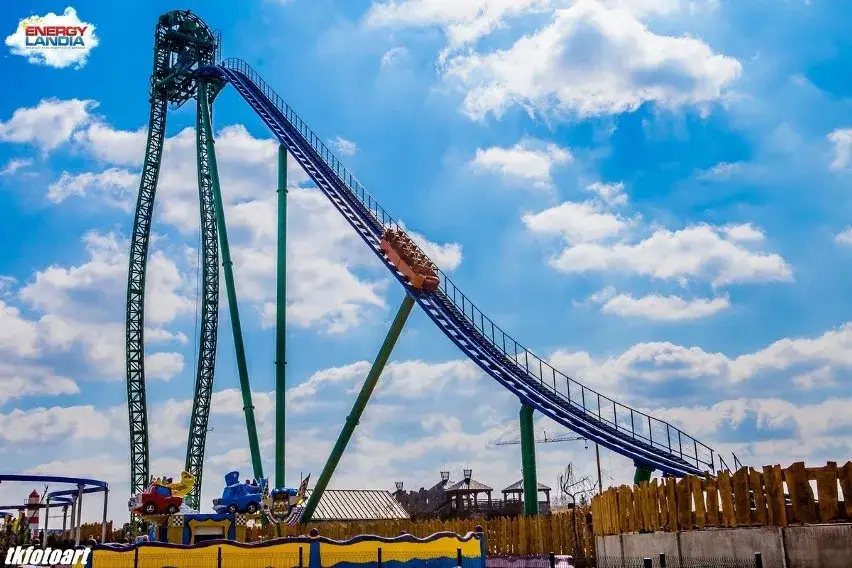 Zadra w Energylandii: Rekordowy roller coaster, który zapiera dech w piersiach