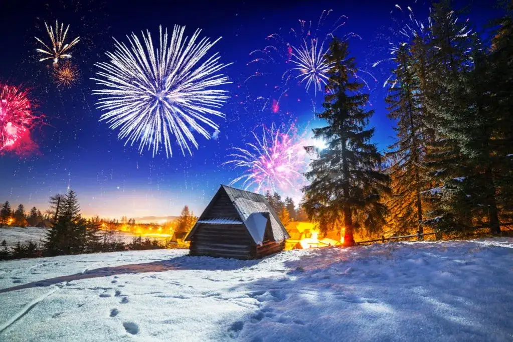 Gdzie polecieć na sylwestra? Sprawdź najlepsze i najtańsze kierunki na niezapomniany wyjazd