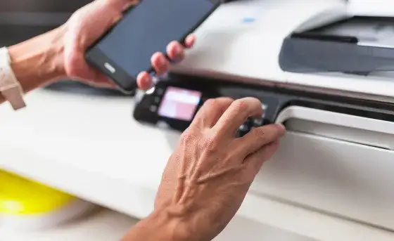 Czy można drukować z telefonu? Odkryj łatwe metody i porady