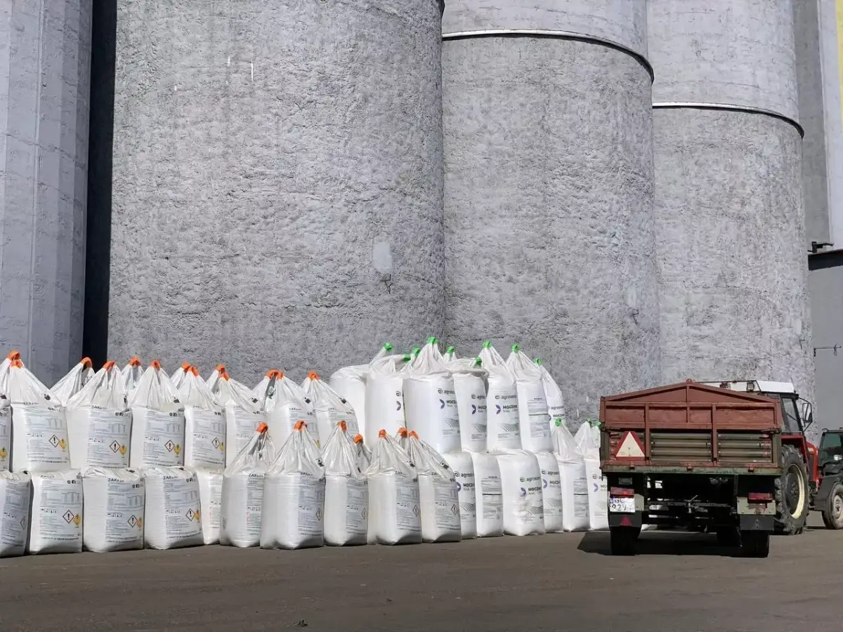 Czy ceny nawozów spadną? Przewidywania i ich wpływ na rolników