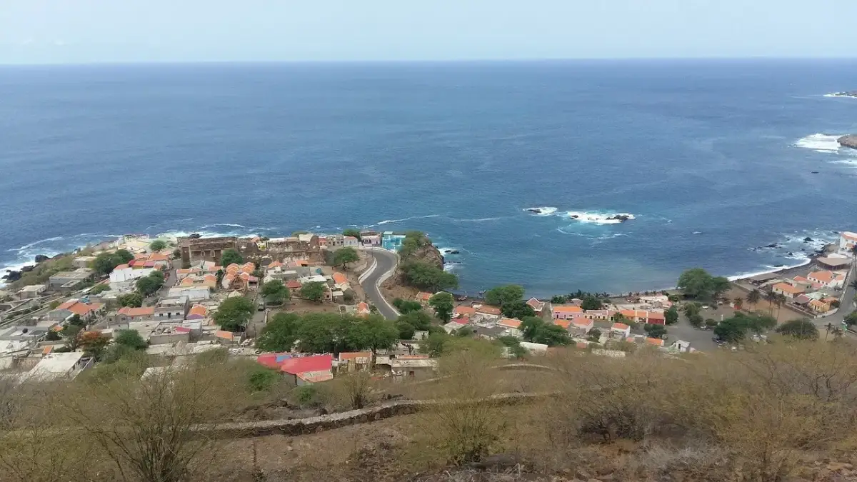 Jak długo trwa lot na Wyspy Zielonego Przylądka? Sprawdź szczegóły podróży