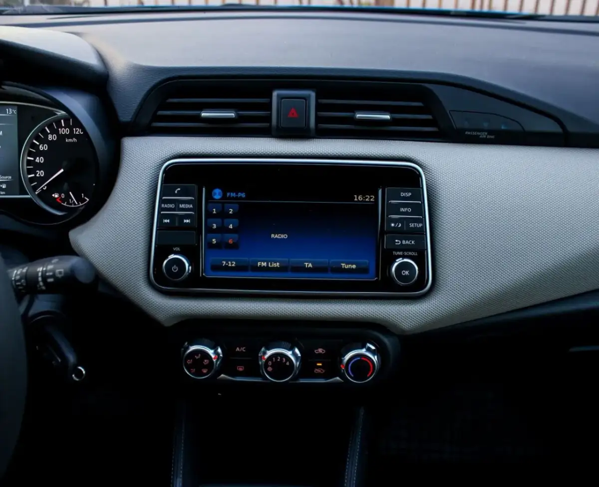 Jakie radio samochodowe z bluetooth wybrać, aby nie żałować?