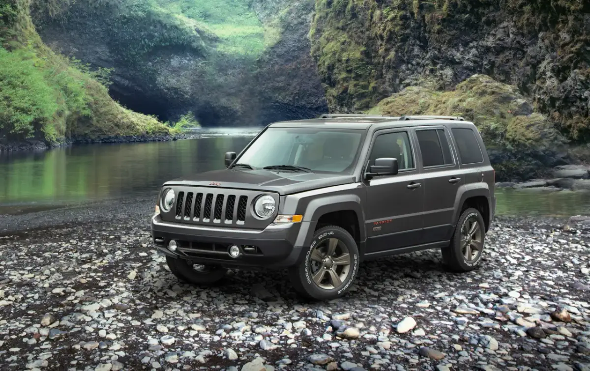 Jeep Patriot czy warto kupić? Wady, zalety i opinie użytkowników