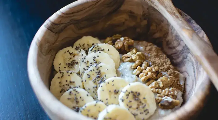 Quoi manger avant un footing pour maximiser votre énergie et performance