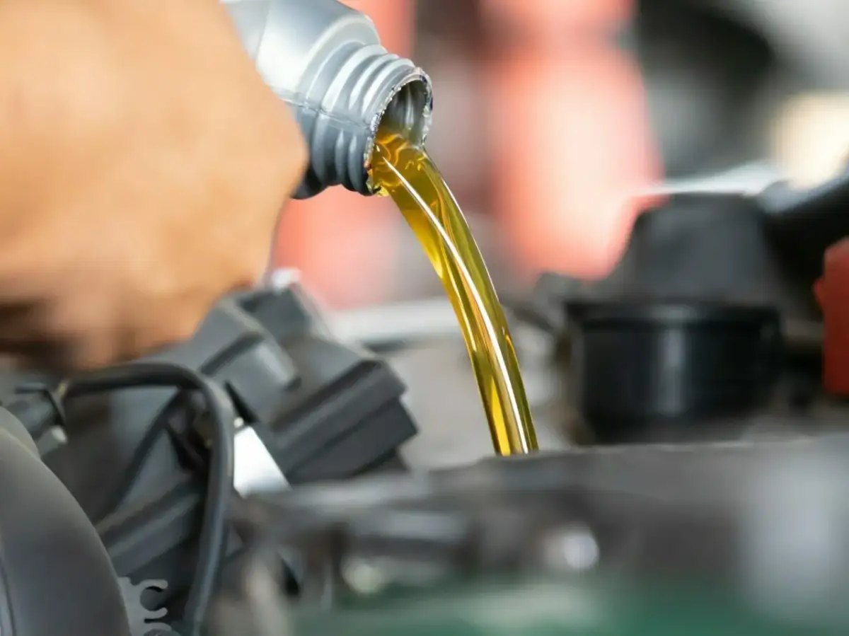 Jaki olej do Ford Focus Mk1 1.6 benzyna? Sprawdź najlepsze opcje