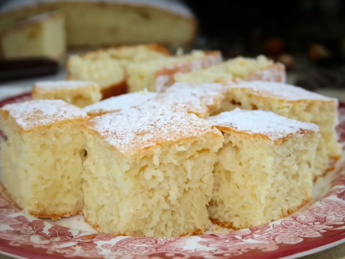 Przepis na ciasto z maślanką - proste i pyszne przepisy, które zaskoczą
