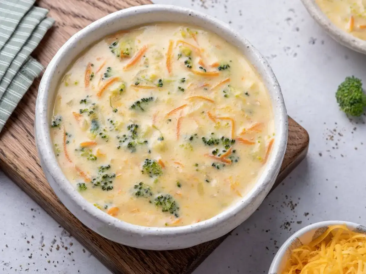 Jak dodawać serek topiony do zupy bez grudek i zyskuj smak