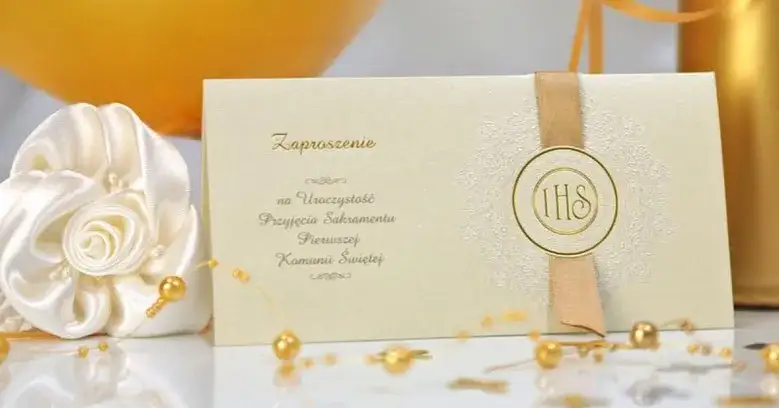 Jak wypełnić zaproszenia na komunię - proste kroki i wzory