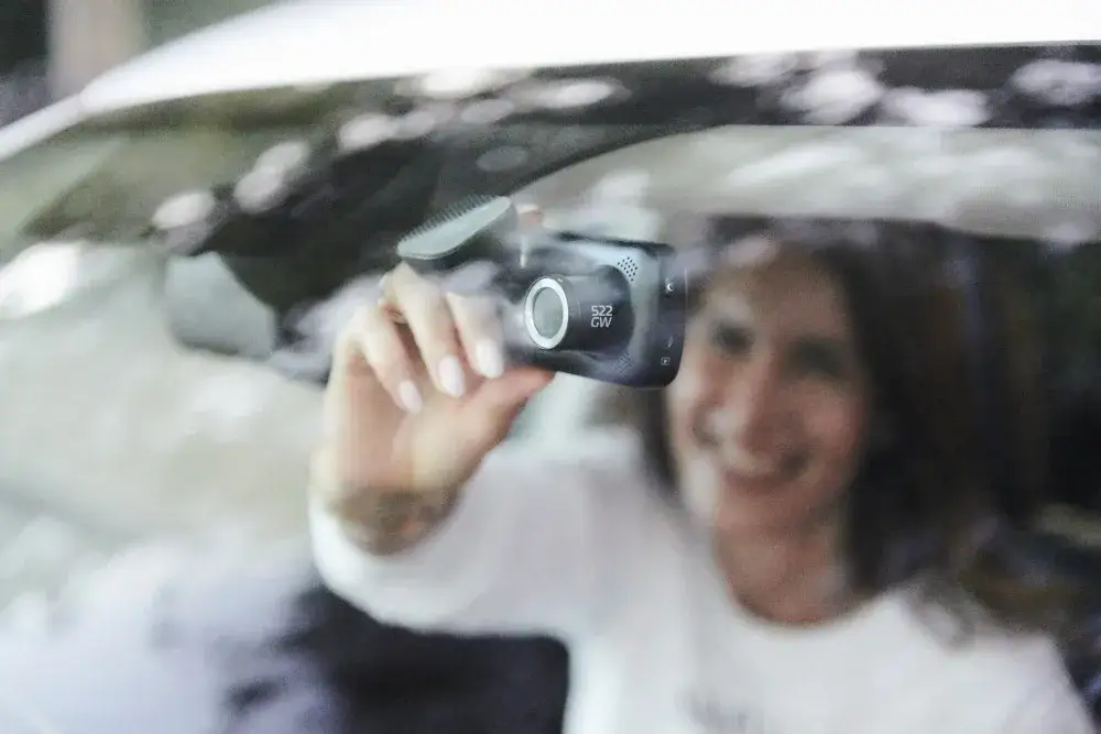 Jak usunąć nagranie z kamery samochodowej i uniknąć problemów z pamięcią