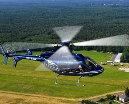 Ile trwa lot helikopterem z Zakopanego do Warszawy? Poznaj fakty!