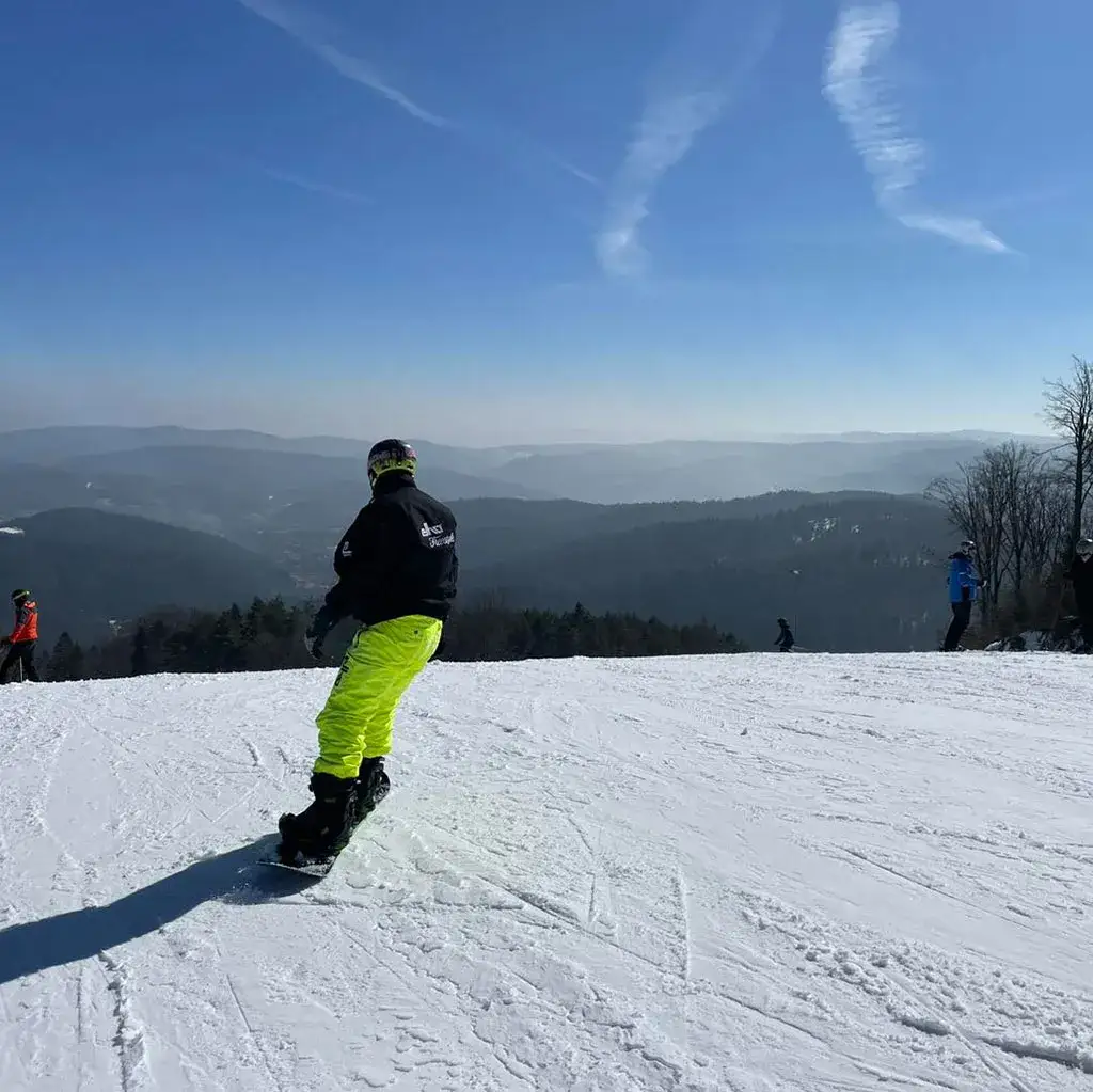 Wyciąg narciarski Jaworzyna Krynicka: trasy, ceny biletów i praktyczne porady dla narciarzy