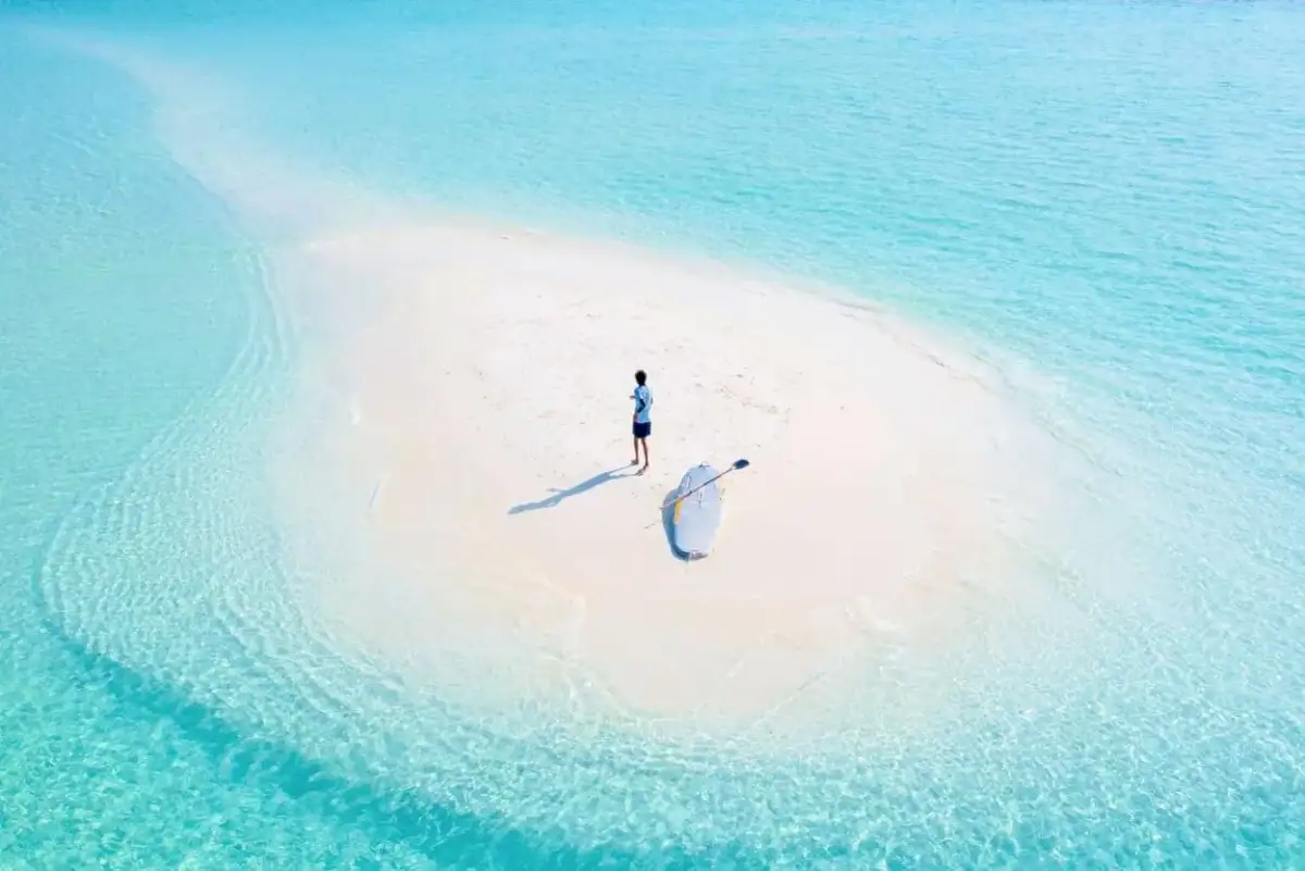 Gdzie polecieć na majówkę? Odkryj najlepsze miejsca na słońcu