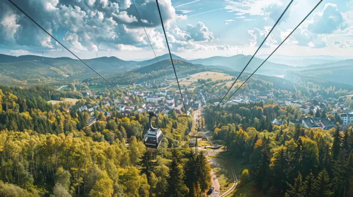 Góra Krzyżowa w Krynicy: Co oferuje turystom? Analizujemy to