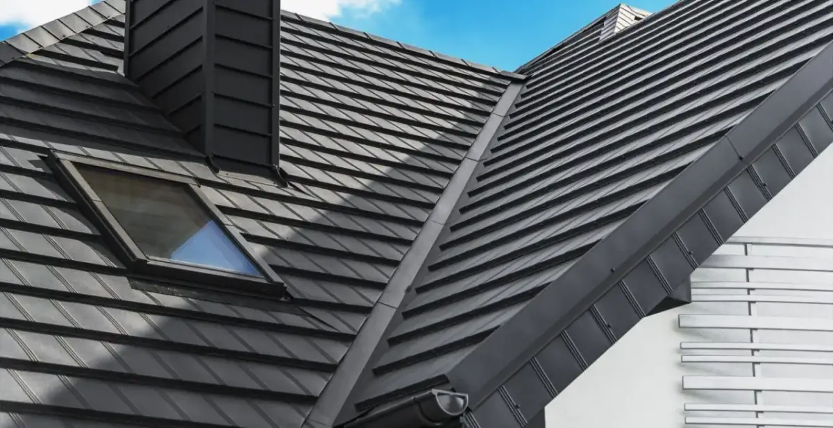 Jaką rurę do odprowadzenia deszczówki wybrać, by uniknąć problemów?