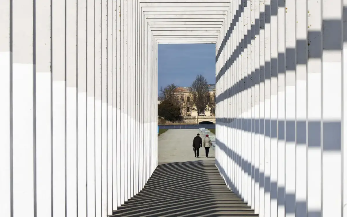 DOM zainspirowany niemieckim Bauhausem: minimalizm i funkcjonalność