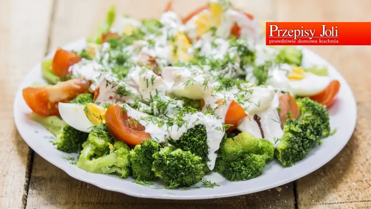Jak zrobić sałatkę z brokułami, która zachwyci każdego gościa