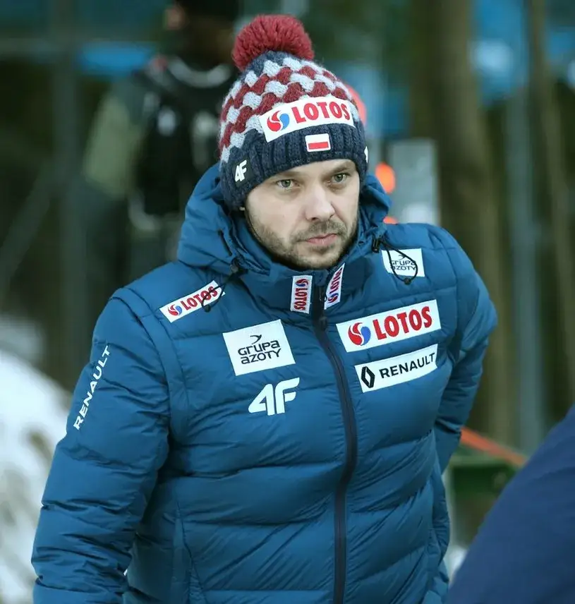 Ile zarabia trener skoczków narciarskich? Sprawdź, co wpływa na jego wynagrodzenie