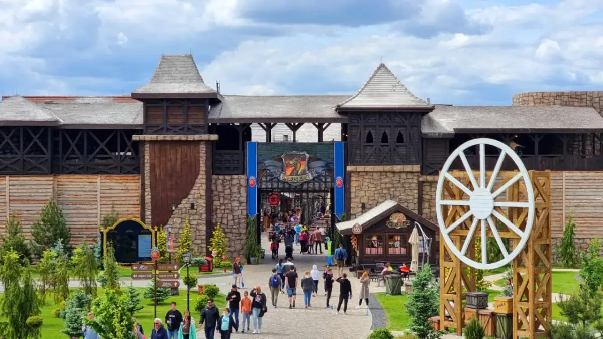 Energylandia: kiedy najmniej ludzi? Najlepszy czas na wizytę