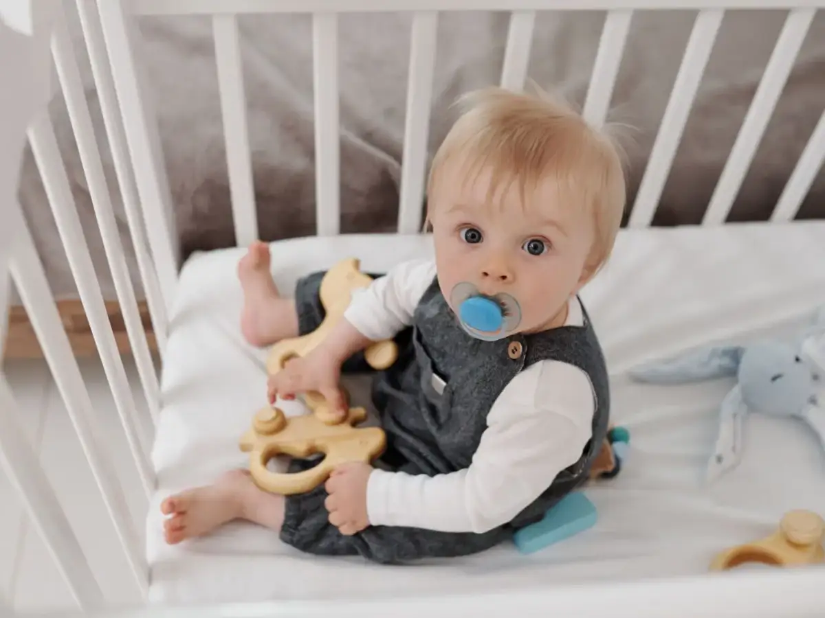 Jakie zabawki dla 9 miesięcznego dziecka są najbezpieczniejsze i rozwijające?