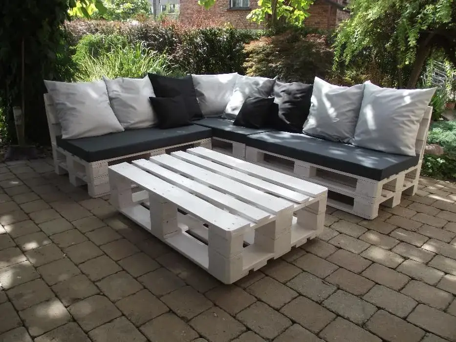 Ile potrzeba palet na meble ogrodowe? Sprawdź, by uniknąć błędów!