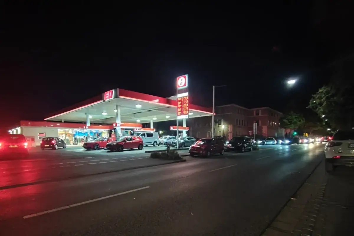 Ile kosztuje litr benzyny w Niemczech? Sprawdź najnowsze ceny i oszczędności