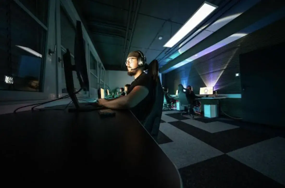 CS2 i polskie drużyny esportowe: jak esport wchodzi do zakładów bukmacherskich