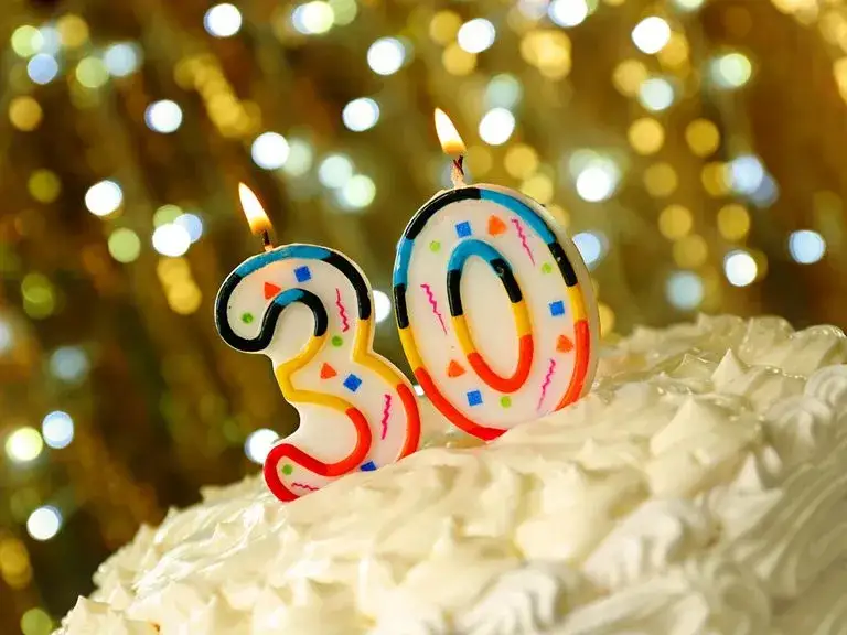Krótkie życzenia na 30 urodziny, które zachwycą każdego jubilata