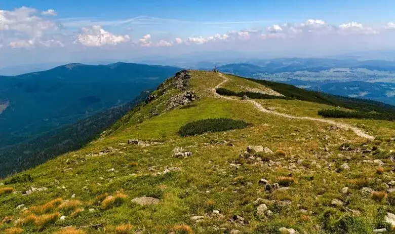 Babia Góra – jakie to góry? Poznaj sekrety najwyższego szczytu Beskidów
