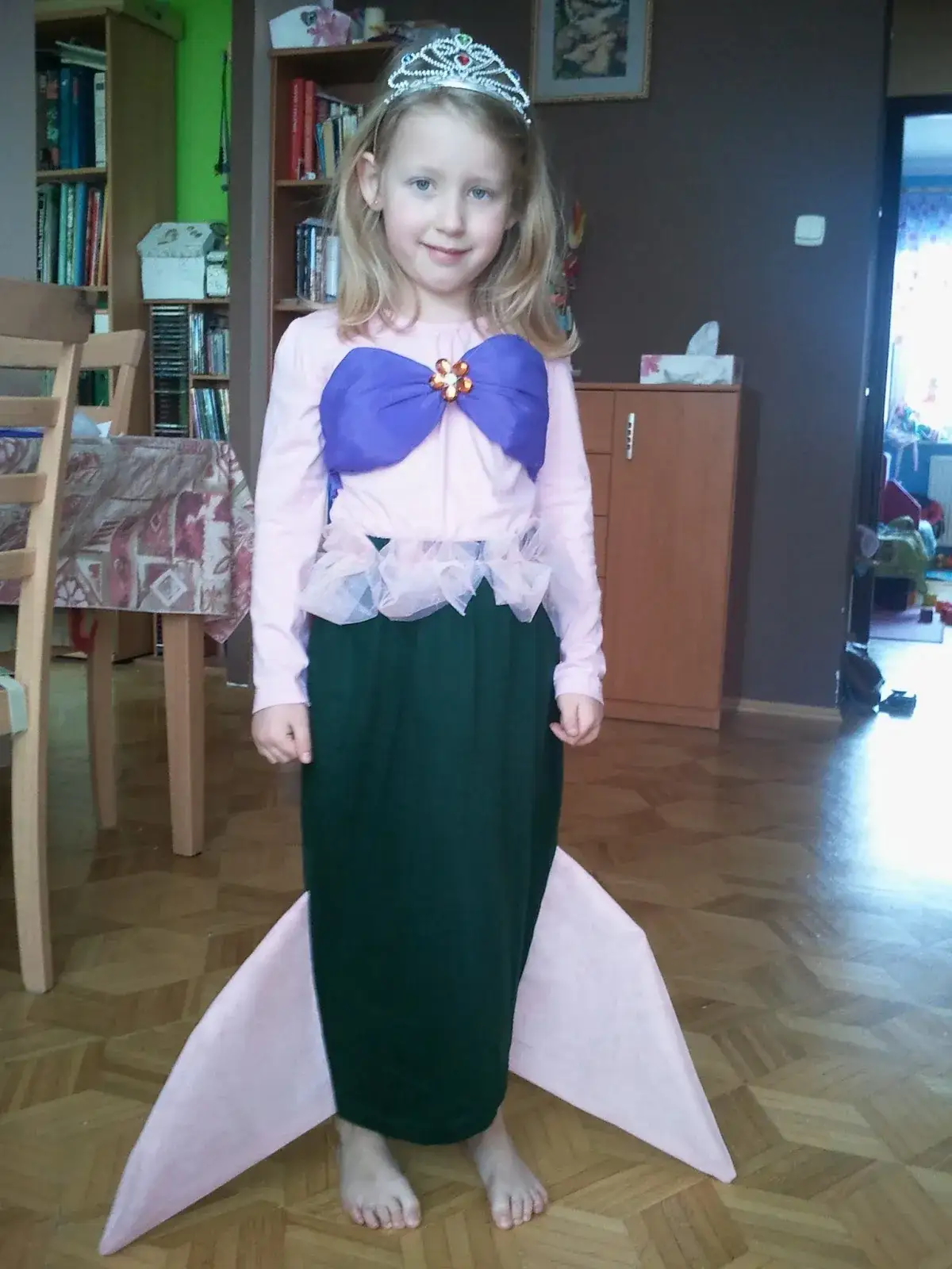 Jak łatwo zrobić strój syrenki dla dziecka – prosty poradnik krok po kroku