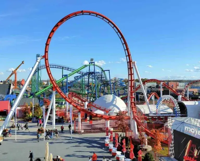 Ile zarabia Energylandia rocznie? Zaskakujące fakty o przychodach parku