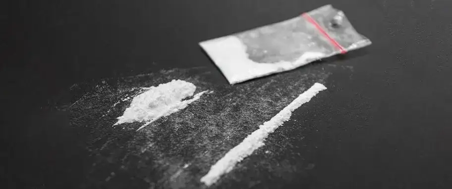 Jak działa amfetamina? Poznaj jej wpływ na mózg i organizm