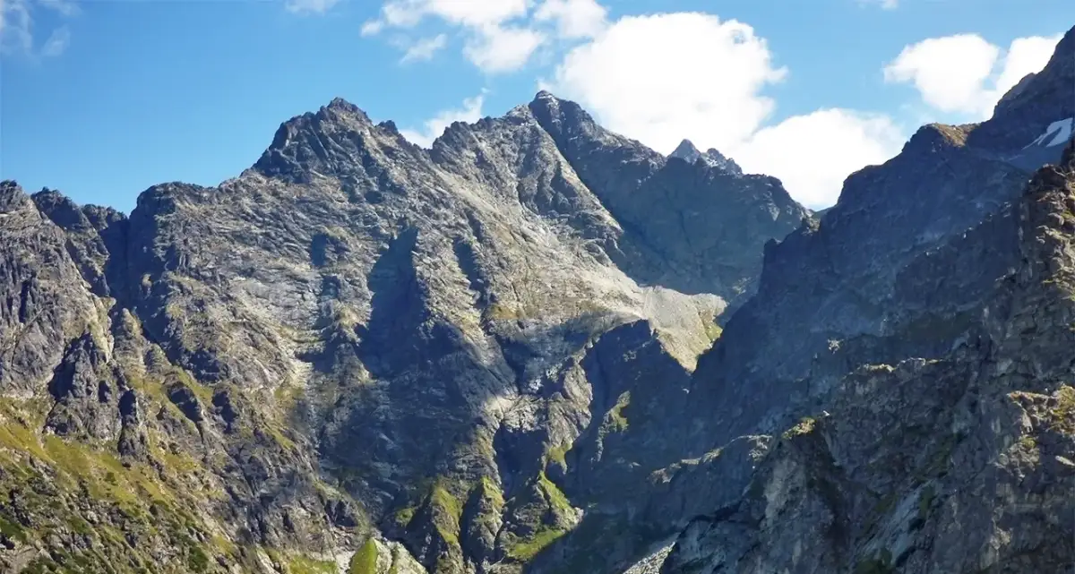Czy szlak na Rysy jest trudny? Poznaj wyzwania i przygotowanie