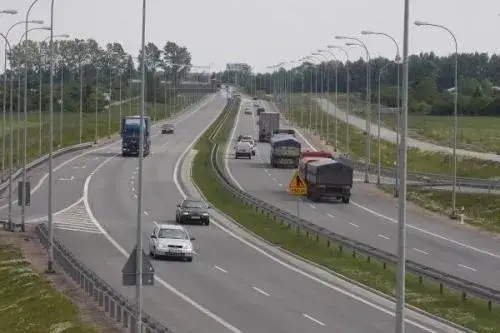 Jak uniknąć kar i zapłacić za autostradę A2 Konin-Stryków – poradnik dla kierowców
