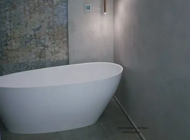 Jakie tynki do łazienki wybrać, aby uniknąć kosztownych błędów?