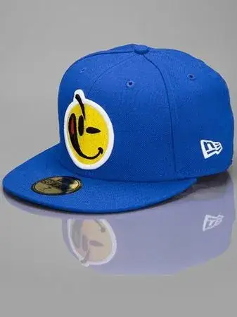 Gdzie można kupić czapkę full cap - najlepsze sklepy i oferty