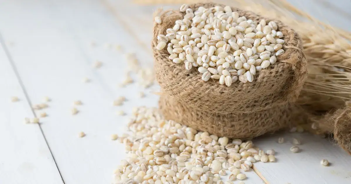 Kasza pęczak czy tuczy? Odkryj jej wpływ na Twoją wagę