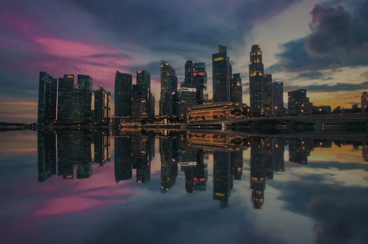 W jakim kraju jest Singapur? Poznaj jego niezależny status