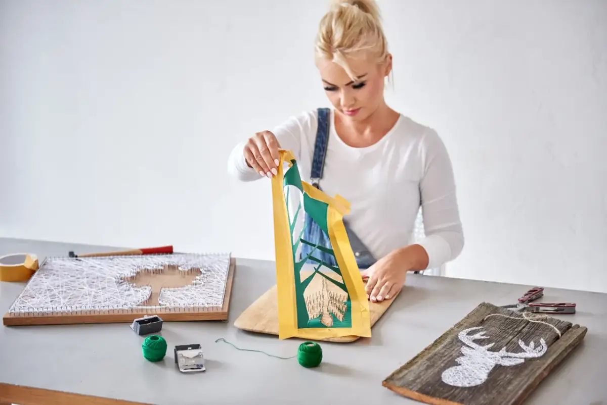 Jak zrobić obraz z gwoździ i nici - proste kroki do pięknej sztuki