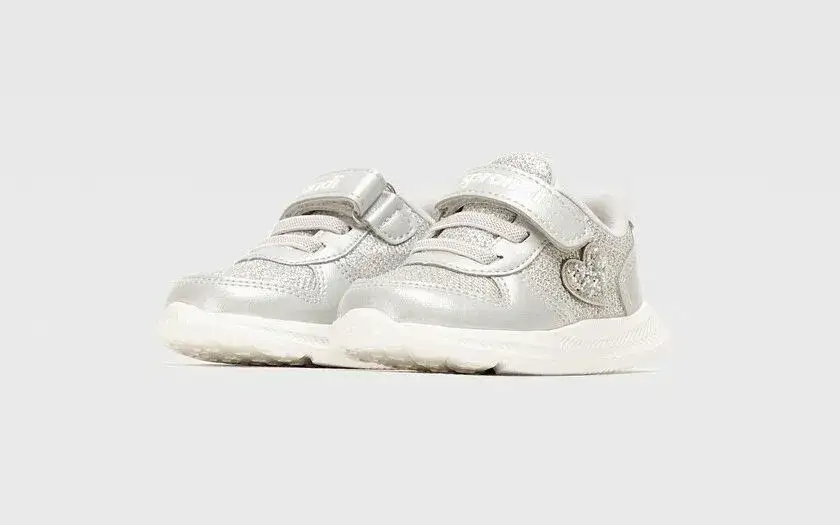 Jak wybrać buty dla rocznego dziecka, aby uniknąć błędów przy zakupie