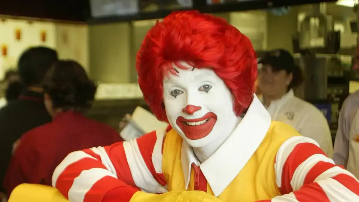 Przerażające klauny horroru: filmy, kostiumy i gry, które zaskakują