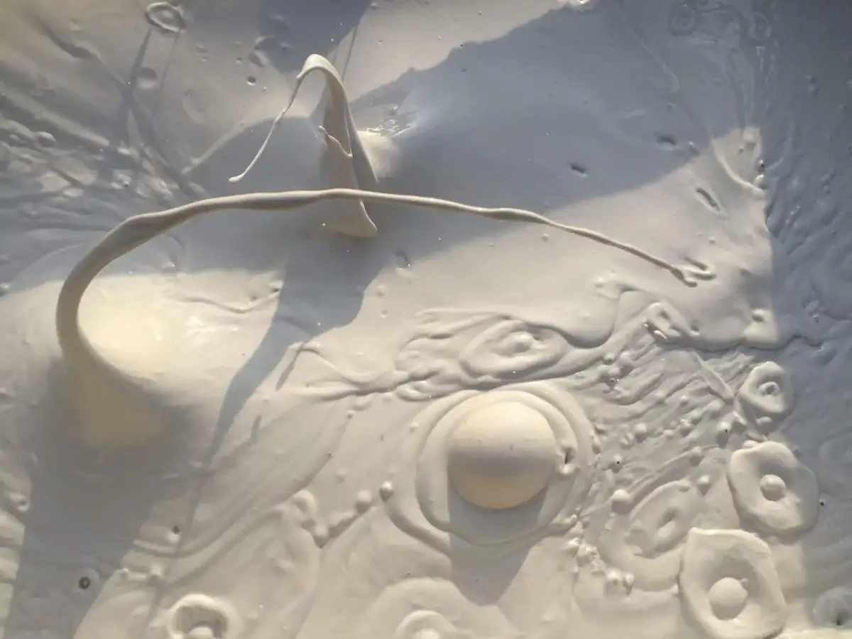 Materiały płuczkowe i osprzęt wiertniczy: kompleksowe rozwiązania dla trudnych warunków wiertniczych