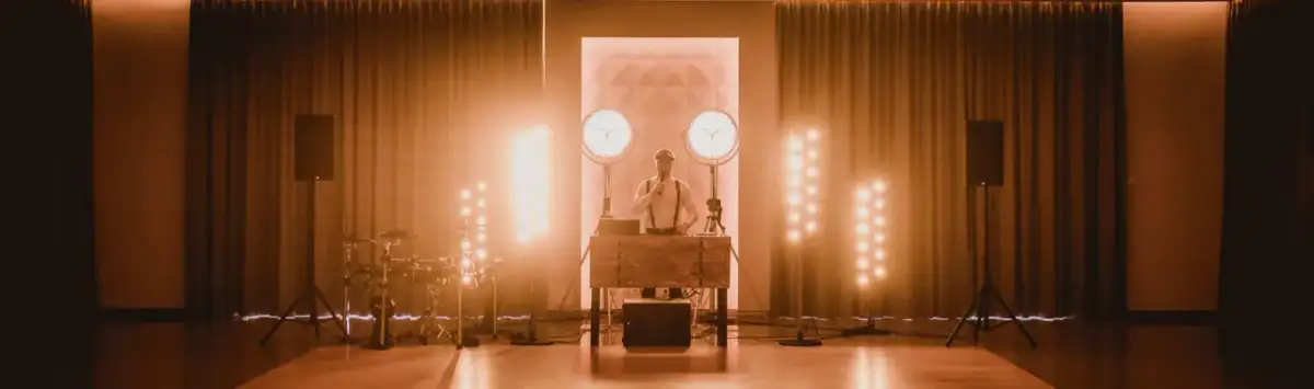 Jak zostać DJ-em weselnym i uniknąć najczęstszych błędów