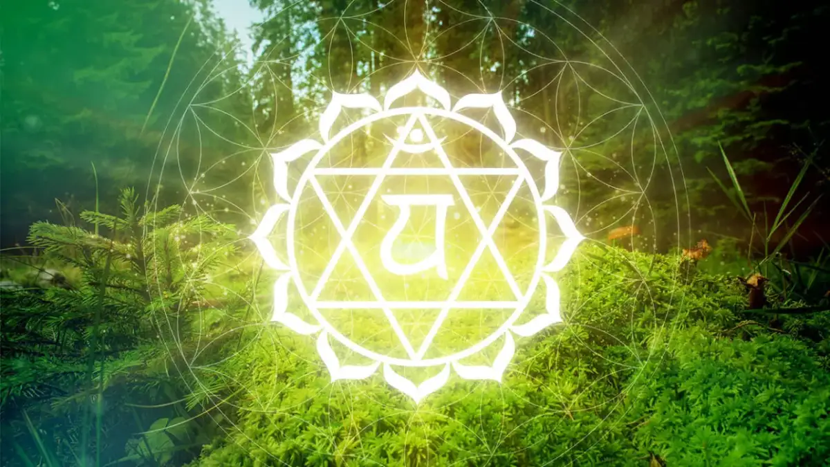 Czakra serca kamienie: jak je wykorzystać dla emocjonalnej harmonii