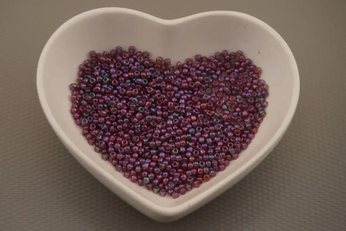 Gdzie kupić koraliki do robienia biżuterii? Sprawdź najlepsze opcje