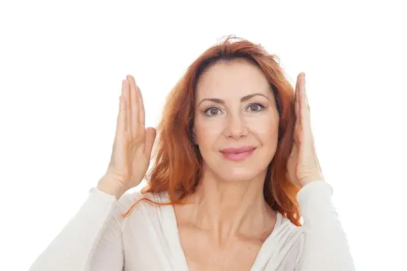 Masaż uszu co daje - odkryj zdrowotne korzyści i efekty relaksacyjne