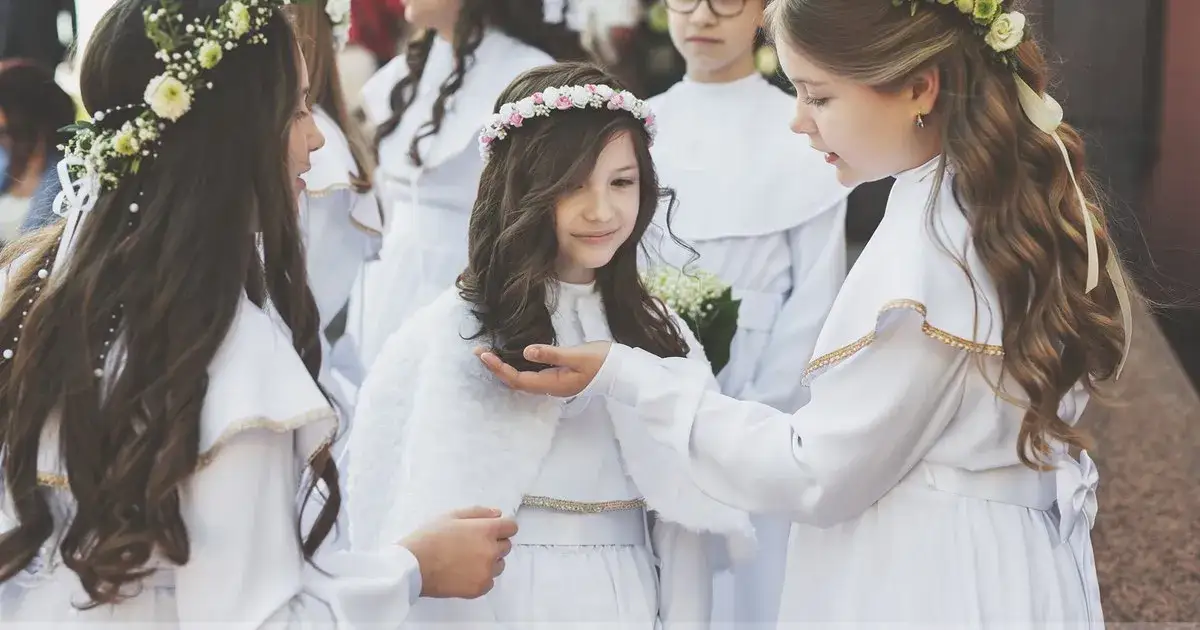 Ile kosztuje fotograf na komunię? Ceny, pakiety i porady